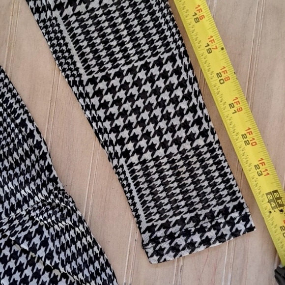 Lily Rose Houndstooth Tiered A-Line Flowy Stretch Chic Long Sleeve Mini Dress - Picture 10 of 12